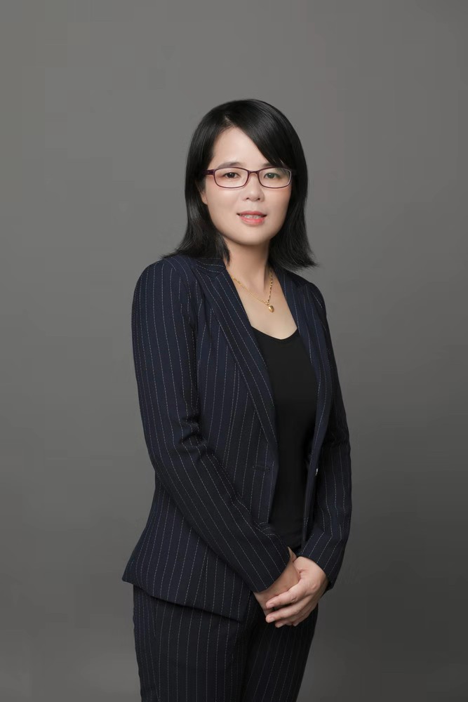 邹连香律师个人形象照